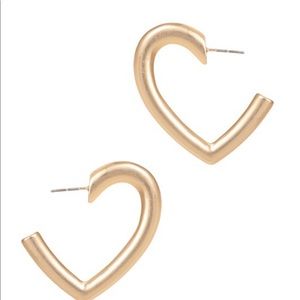 Heart Shape Metal Hoop Post Earrings In Gold